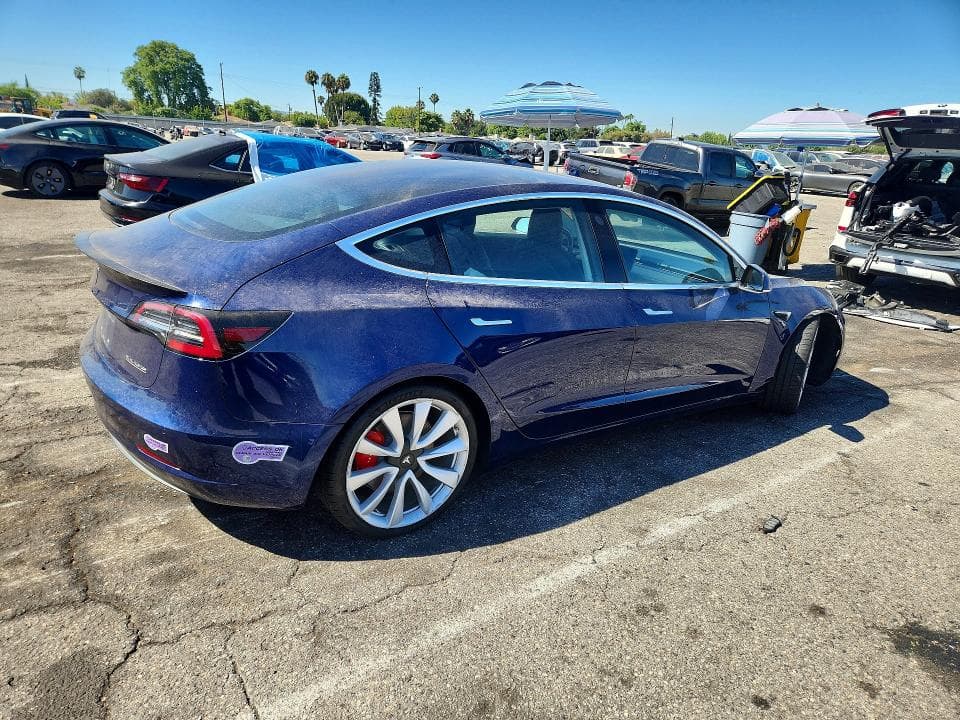 2018 TESLA MODEL 3 3