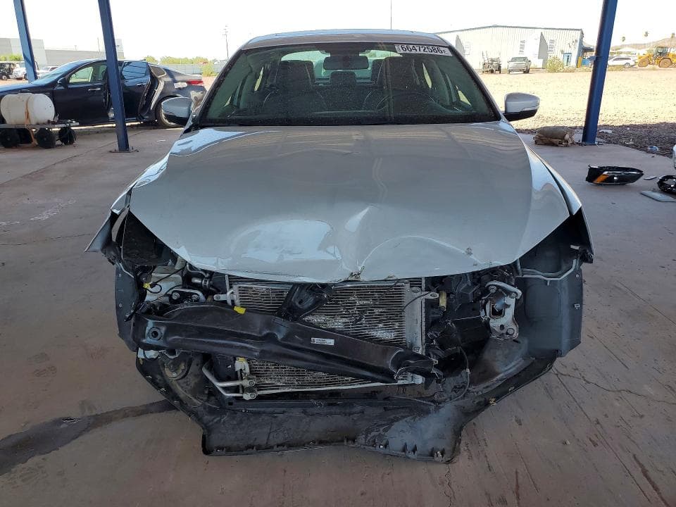 2017 VOLKSWAGEN JETTA SE 5