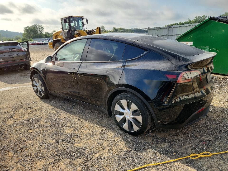 2023 TESLA MODEL Y 2