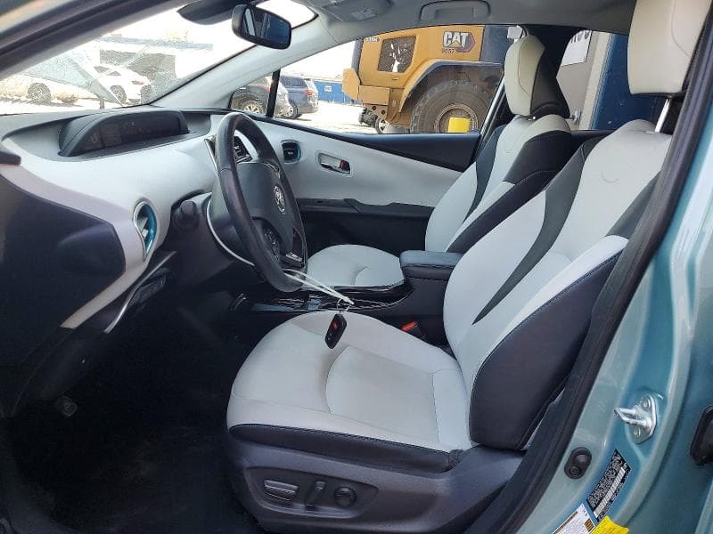 2019 TOYOTA PRIUS XLE 7