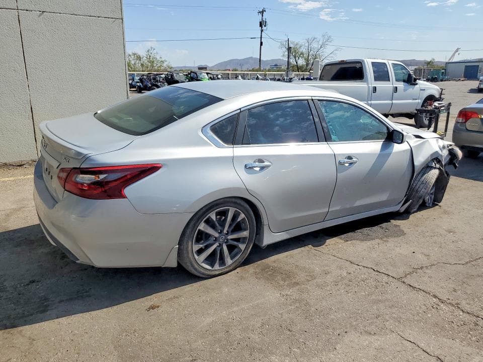 2017 NISSAN ALTIMA 2.5 SR 3