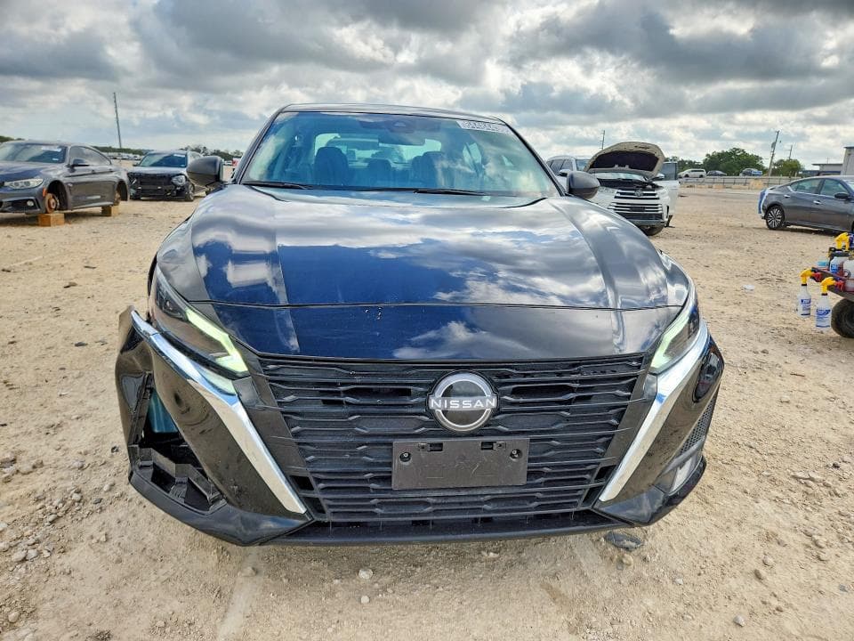 2025 NISSAN ALTIMA SV 5