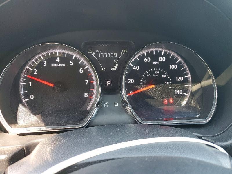 2017 NISSAN VERSA 1.6 SV 9