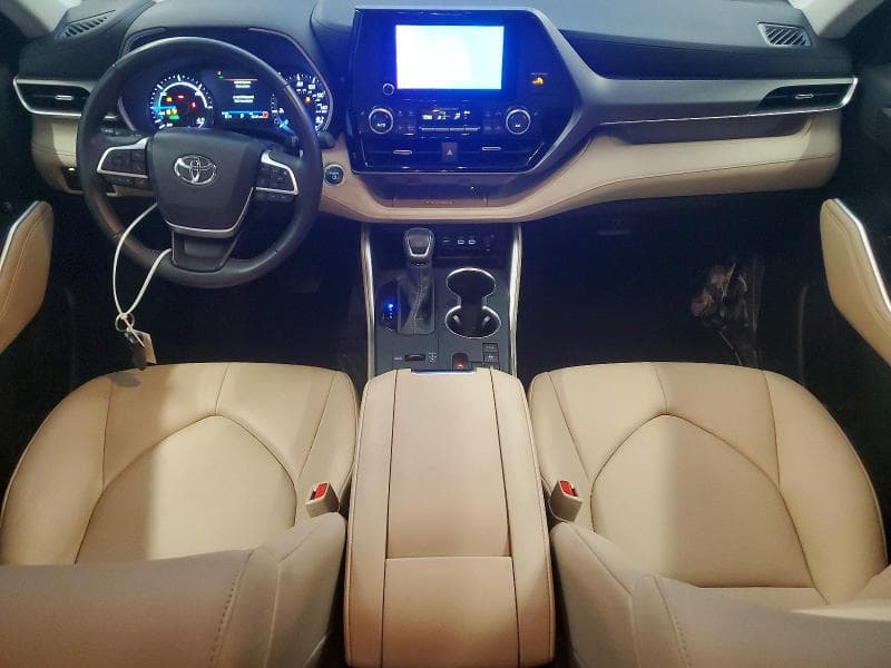 2024 TOYOTA HIGHLANDER HYBRID XLE 8