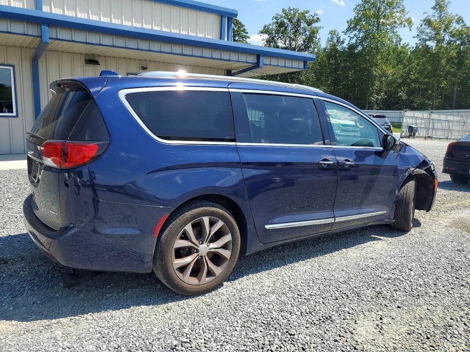 2017 CHRYSLER PACIFICA LIMITED 3