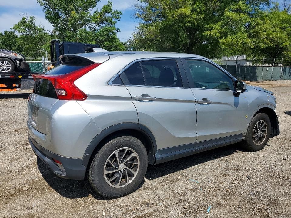 2020 MITSUBISHI ECLIPSE CROSS ES 3