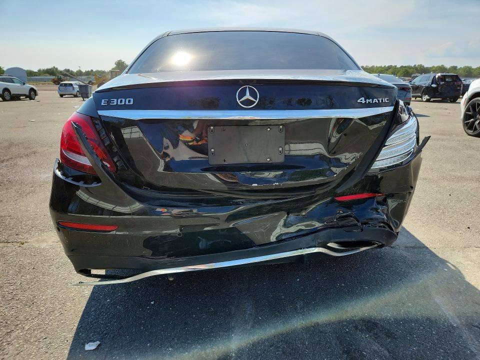 2017 MERCEDES-BENZ E 300 4MATIC 6
