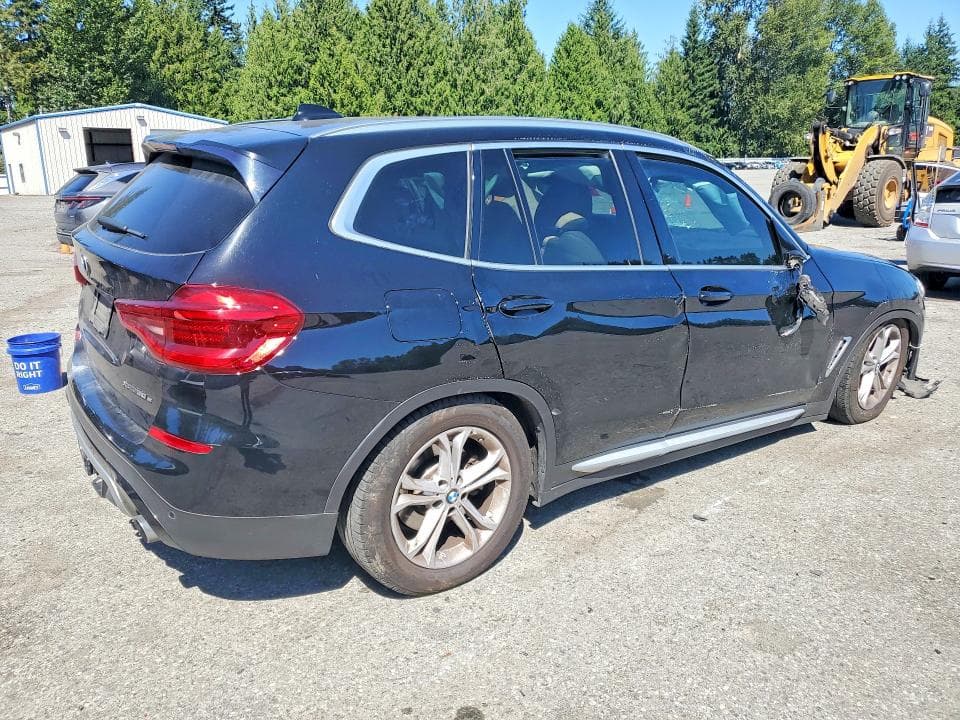2021 BMW X3 XDRIVE30E 3