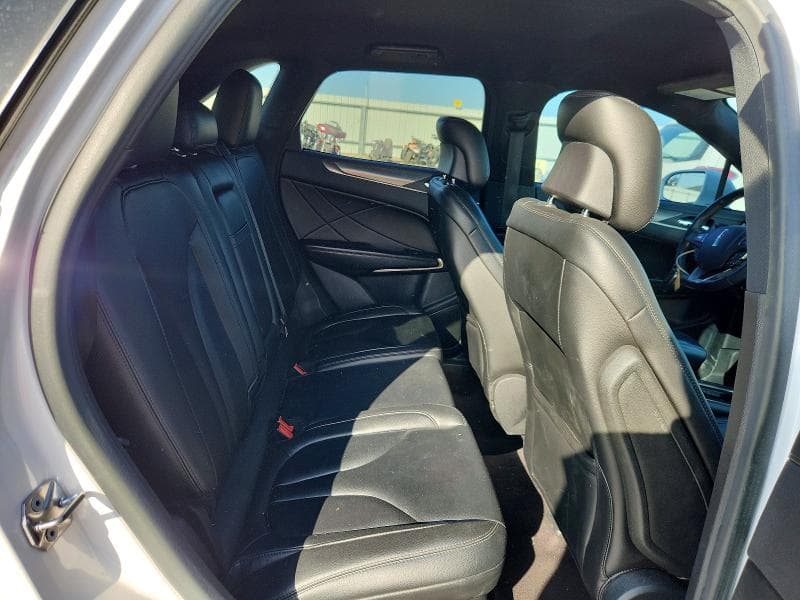 2017 LINCOLN MKC PREMIERE 11