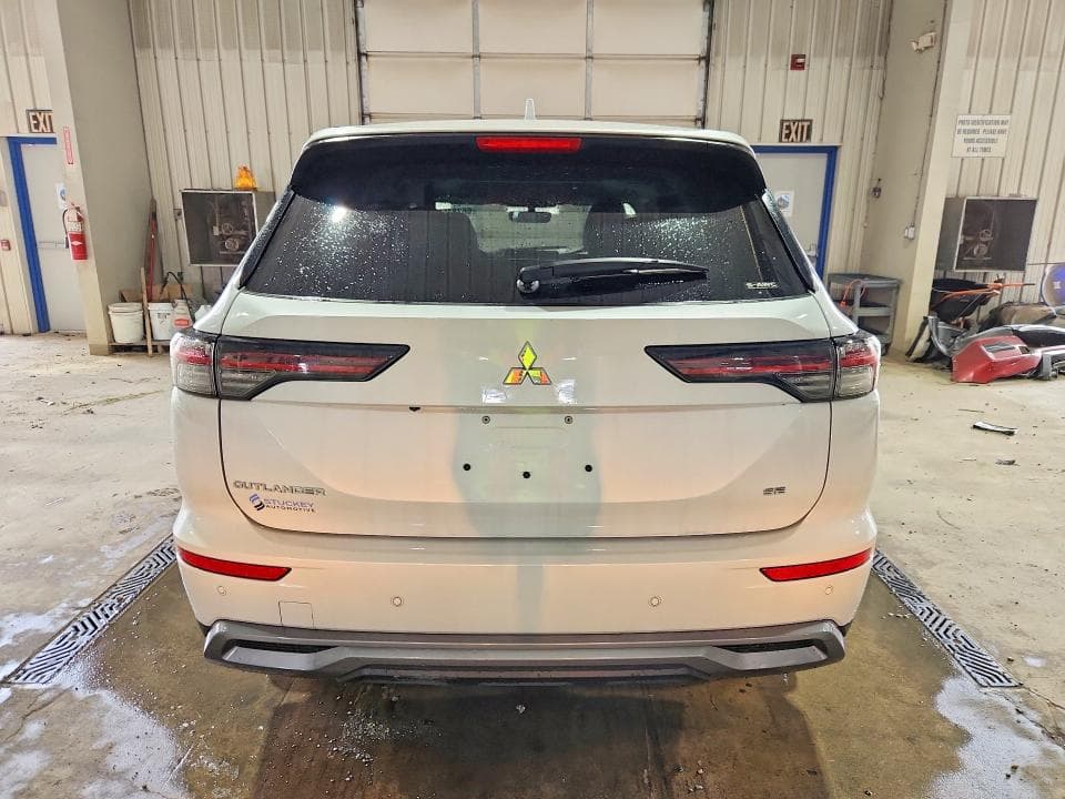 2025 MITSUBISHI OUTLANDER SE 6