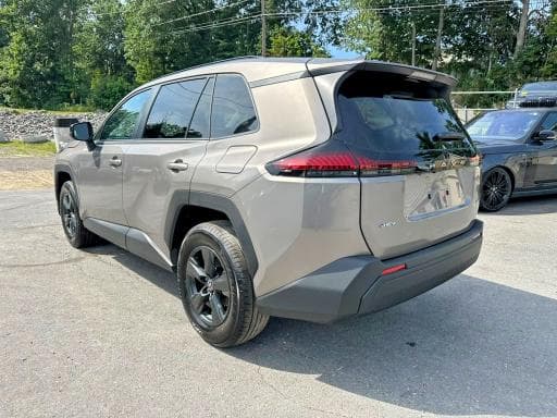 2026 TOYOTA RAV4 LE 2