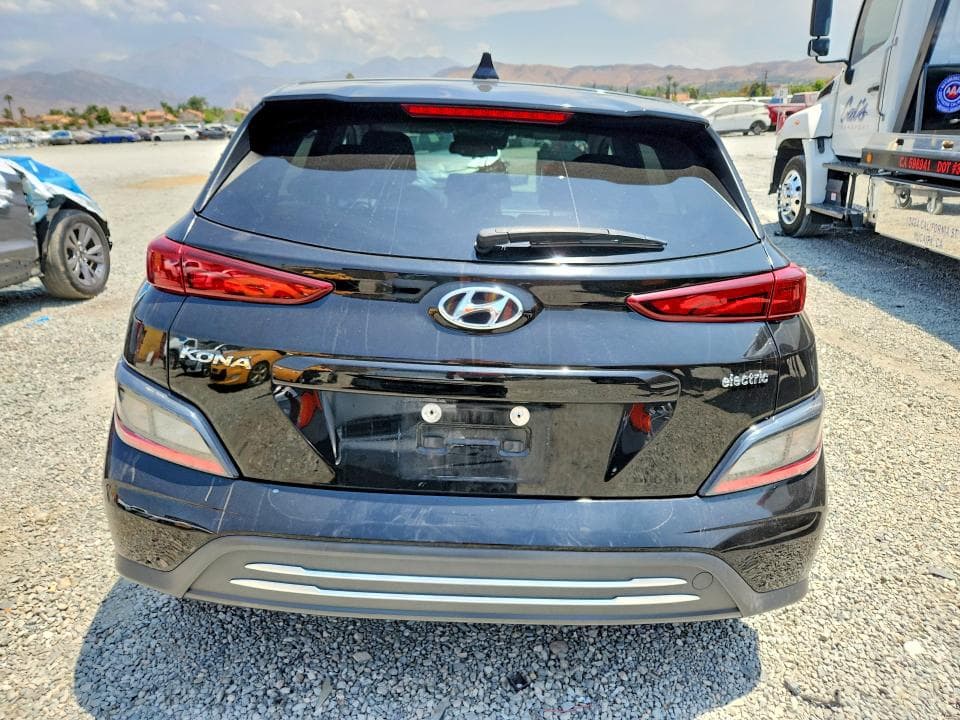 2023 HYUNDAI KONA SE 6