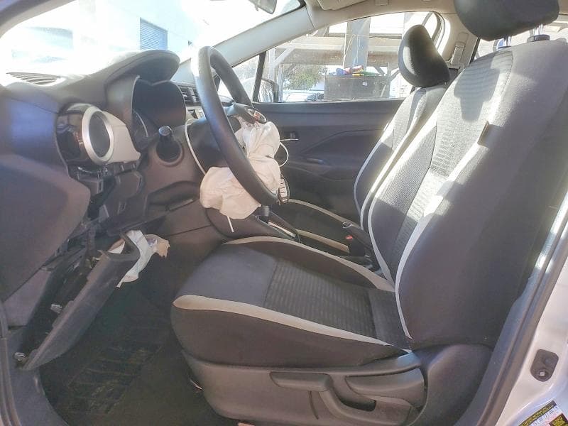 2021 NISSAN VERSA SV 7