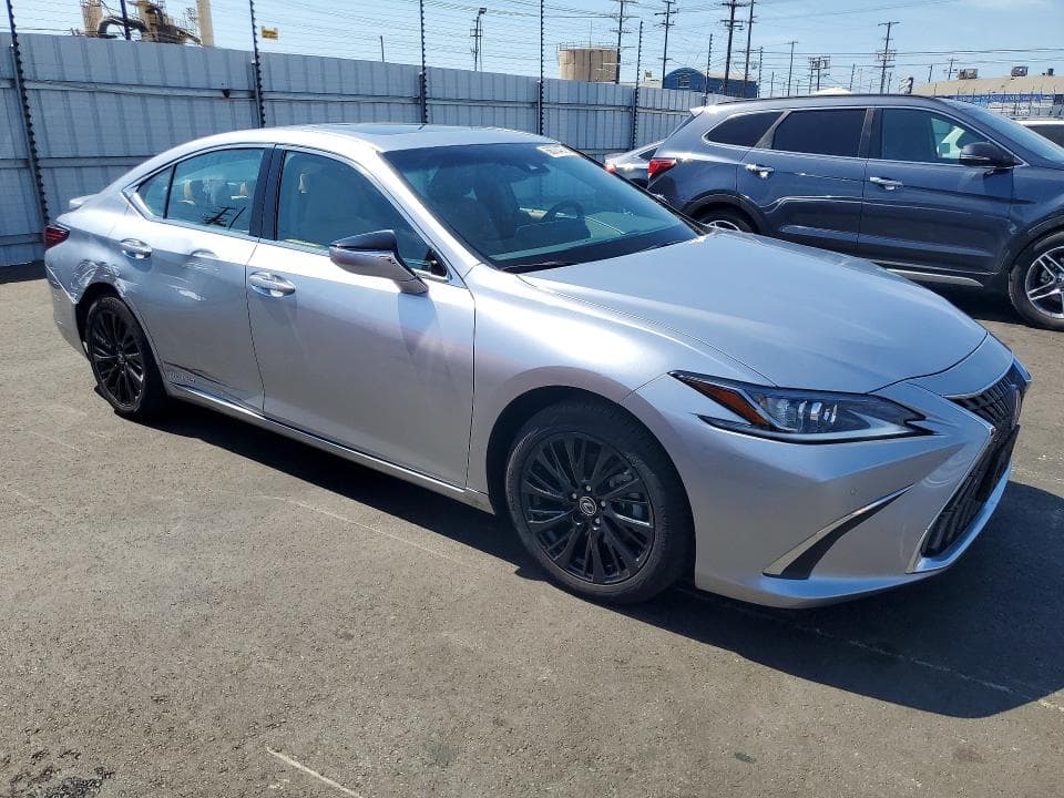 2022 LEXUS ES 300H BASE 4