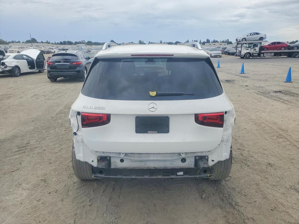 2021 MERCEDES-BENZ GLB 250 6