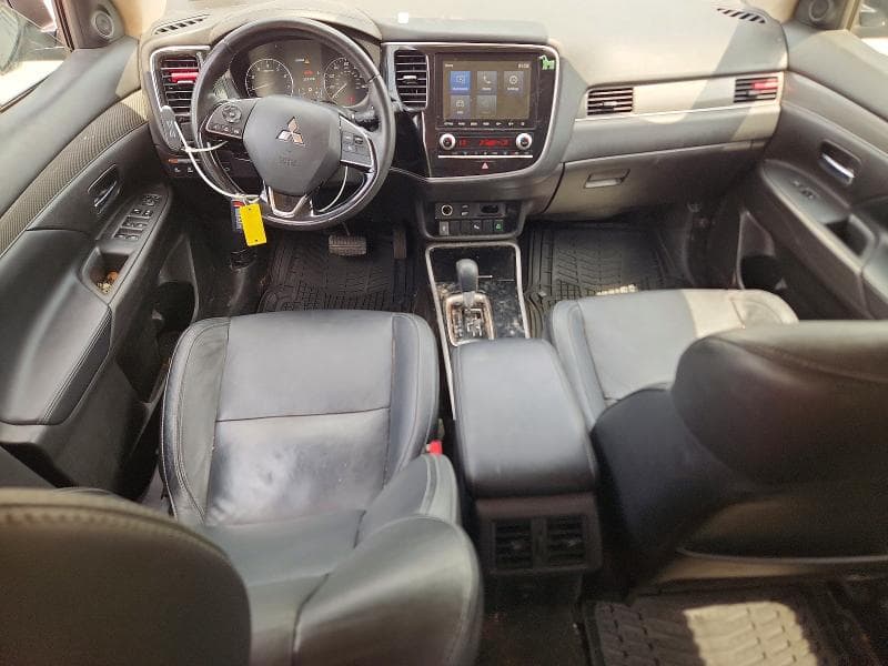 2020 MITSUBISHI OUTLANDER SE 8