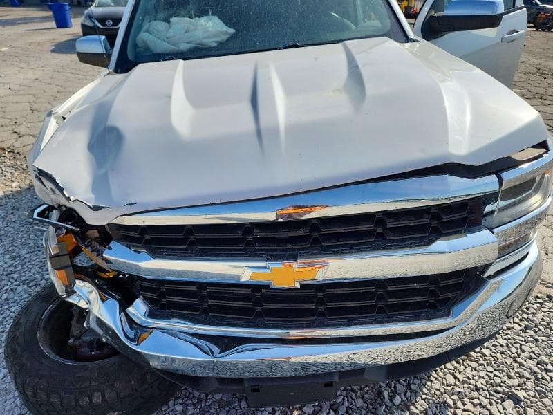 2017 CHEVROLET SILVERADO C1500 LT 11