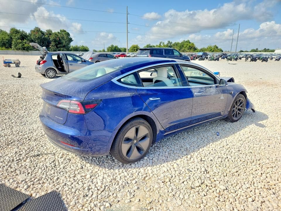 2018 TESLA MODEL 3 3