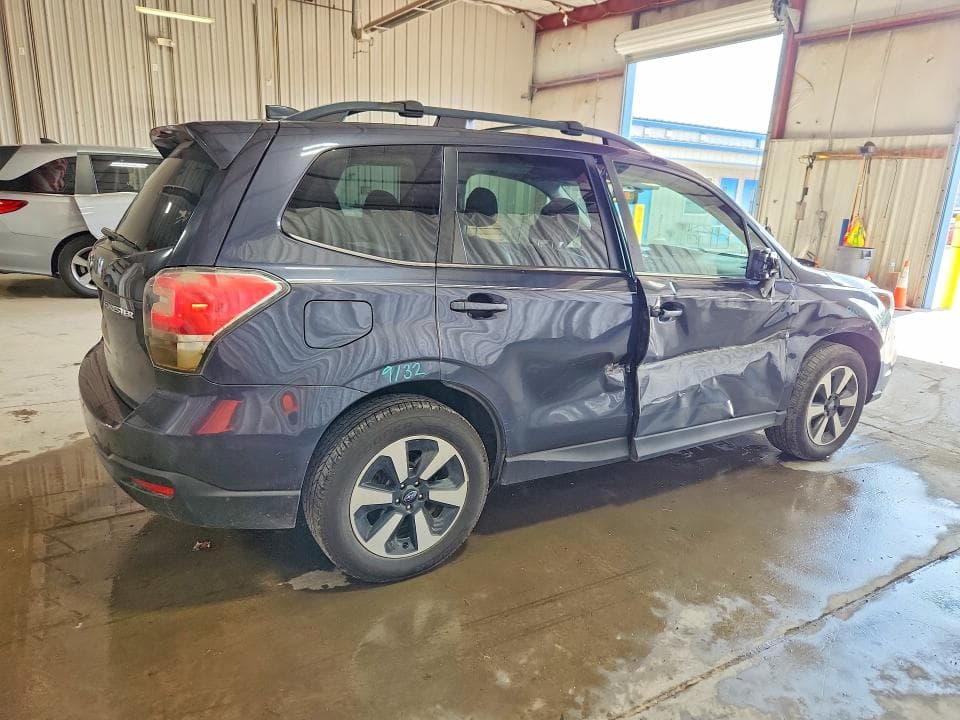 2018 SUBARU FORESTER 2.5I LIMITED 3