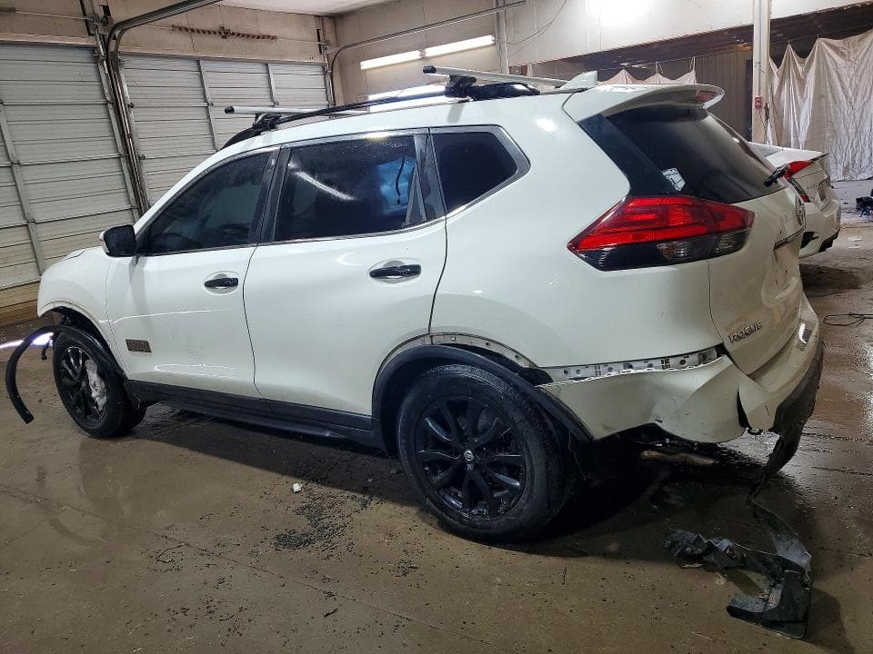2017 NISSAN ROGUE SV 2