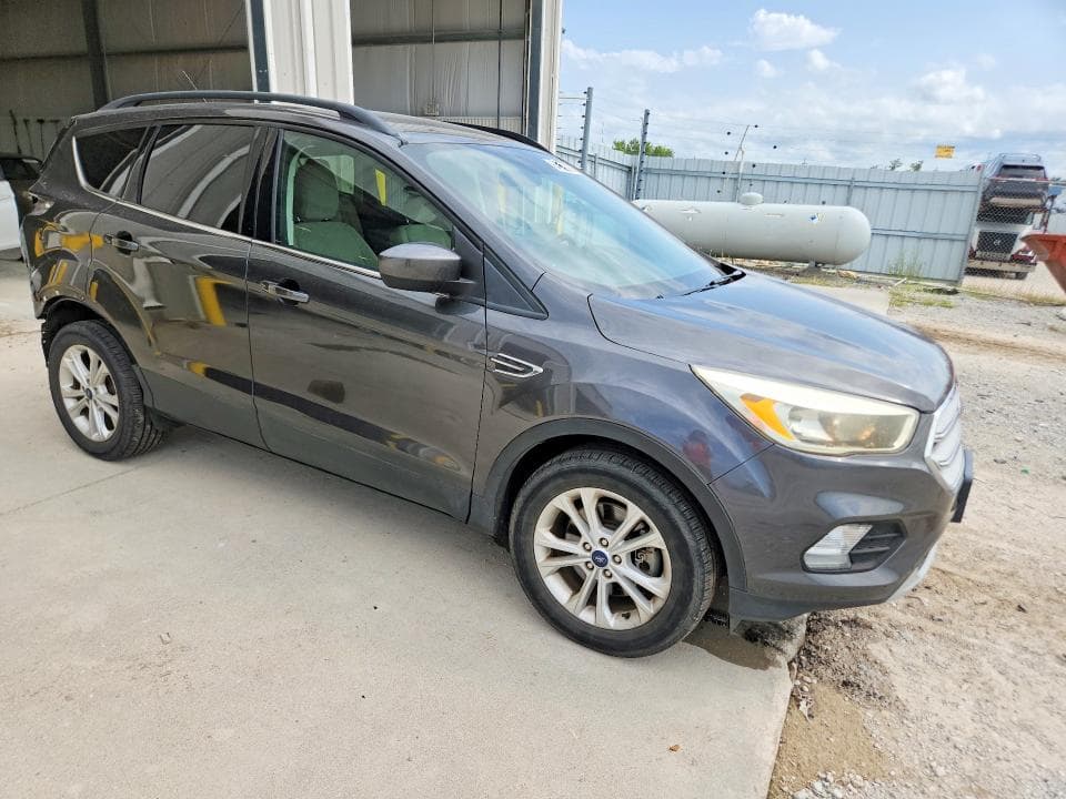 2018 FORD ESCAPE SE 4