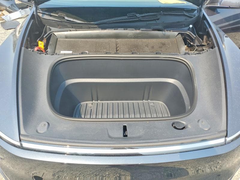 2026 TESLA MODEL Y 12