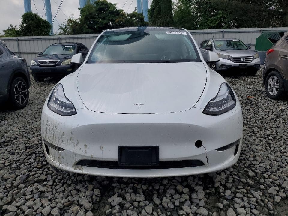 2023 TESLA MODEL Y 5