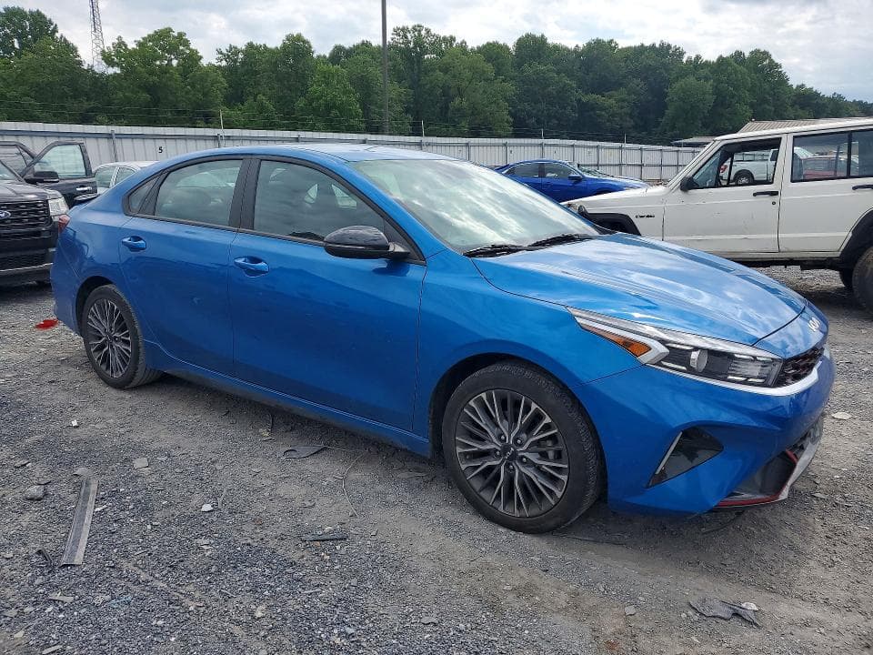 2023 KIA FORTE GT LINE 4