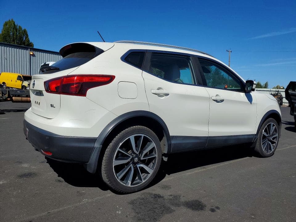 2017 NISSAN ROGUE SPORT SL 3