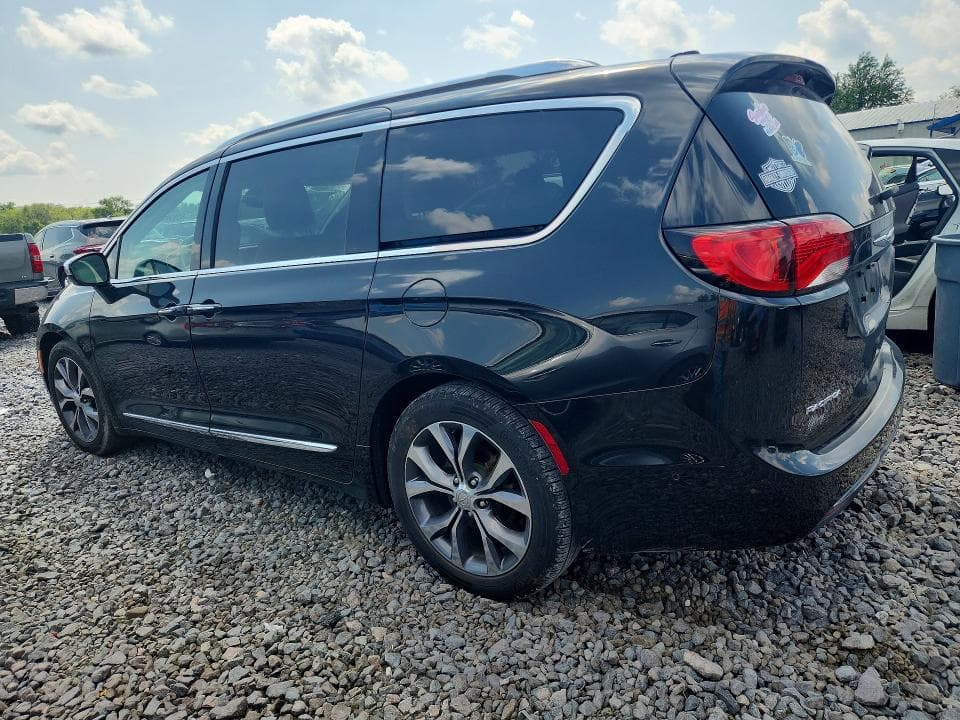 2017 CHRYSLER PACIFICA LIMITED 2