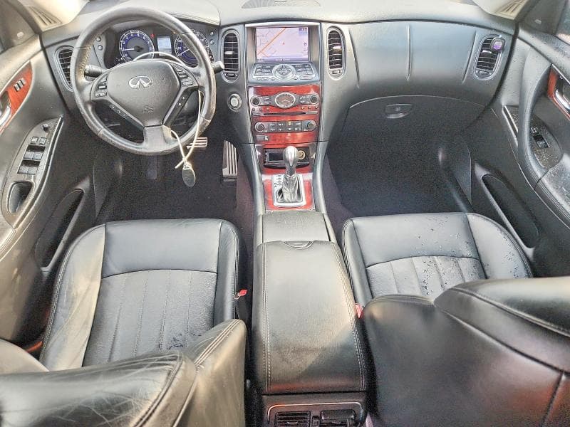 2017 INFINITI QX50 BASE 8