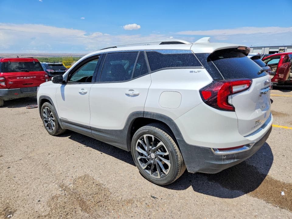 2022 GMC TERRAIN SLT 2