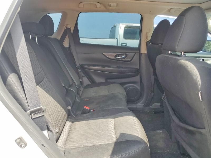 2017 NISSAN ROGUE SV 11