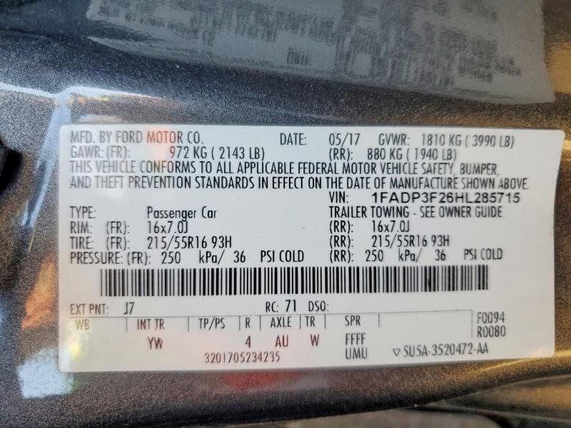 2017 FORD FOCUS SE 12