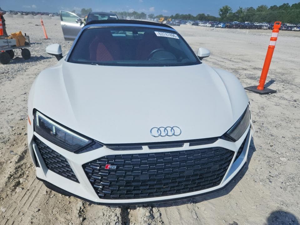 2022 AUDI R8 5