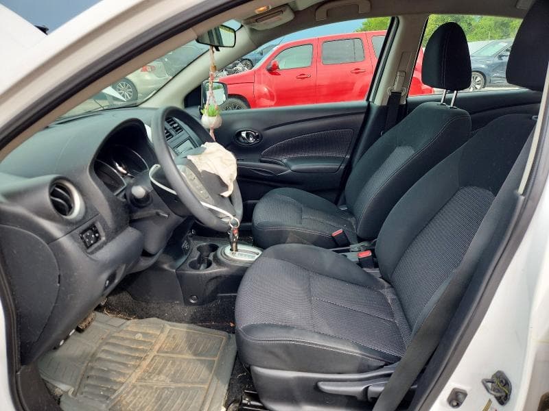 2019 NISSAN VERSA SV 7