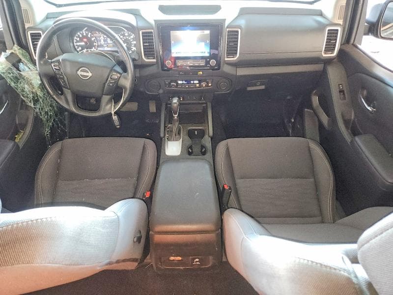 2024 NISSAN FRONTIER SV 8
