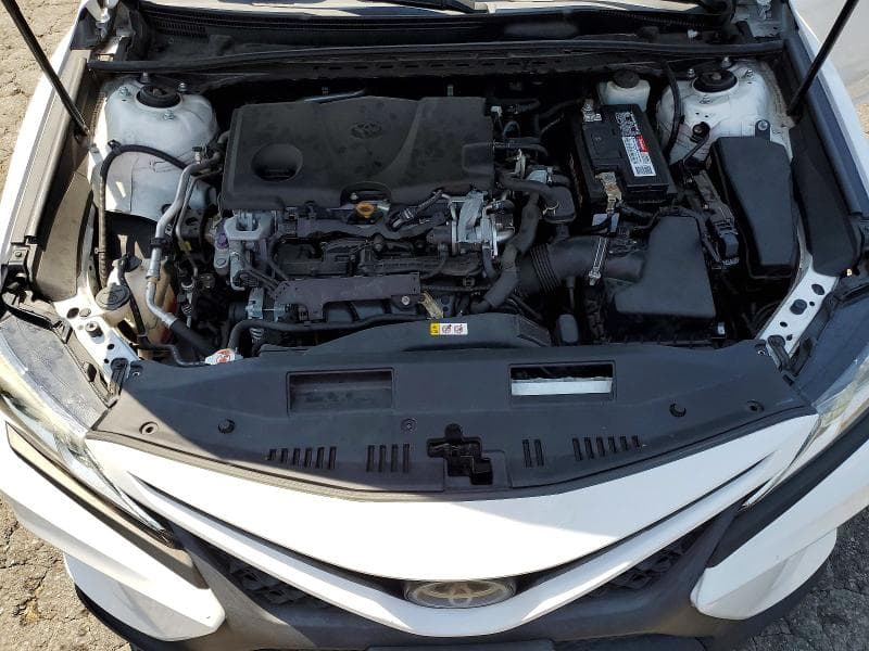 2019 TOYOTA CAMRY SE 11