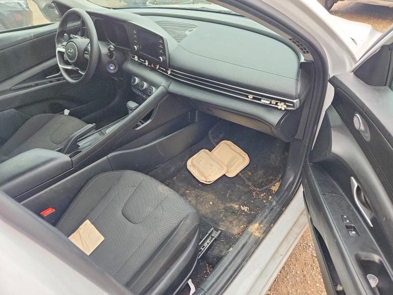 2023 HYUNDAI ELANTRA SEL 8