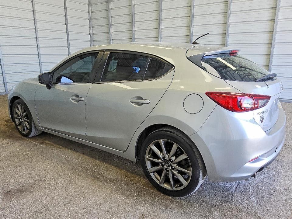 2018 MAZDA 3 TOURING 2