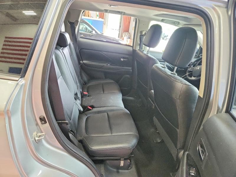 2018 MITSUBISHI OUTLANDER SE 11