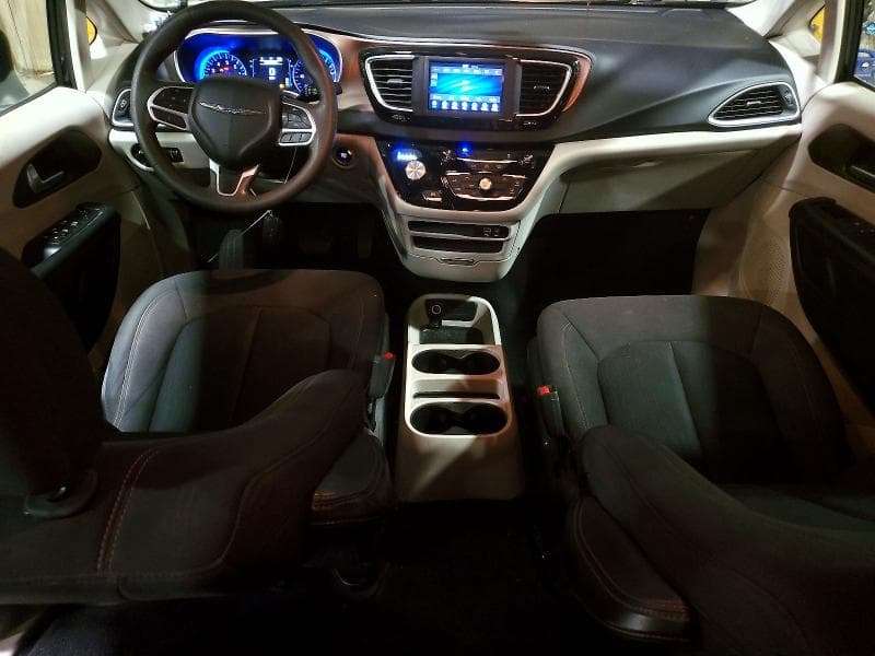 2018 CHRYSLER PACIFICA L 8