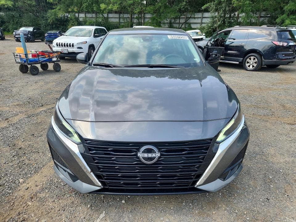 2025 NISSAN ALTIMA SV 5