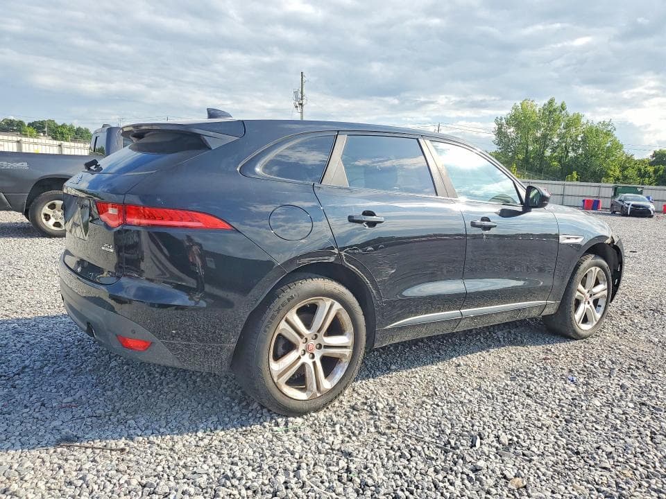 2017 JAGUAR F-PACE R - SPORT 3