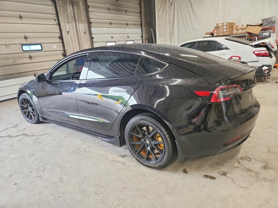 2022 TESLA MODEL 3 2