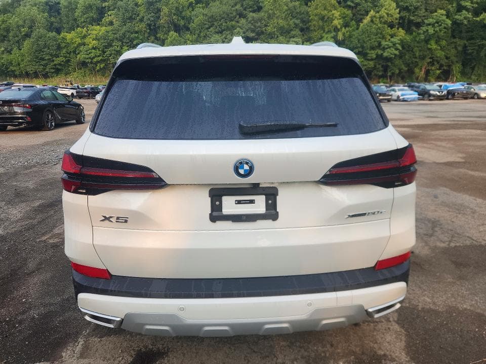 2026 BMW X5 XDRIVE50E 6
