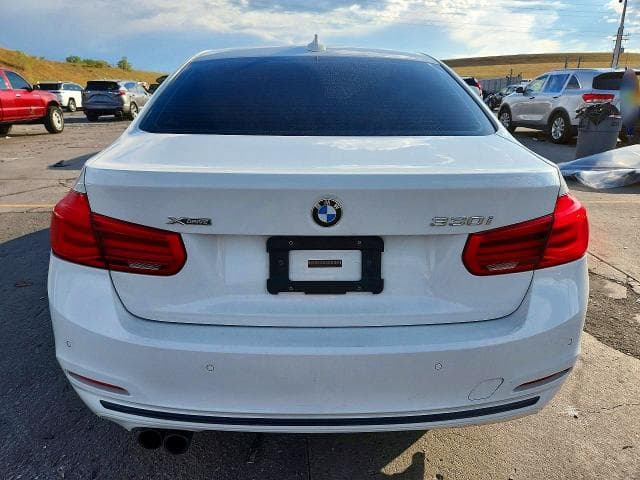 2017 BMW 330 XI 6