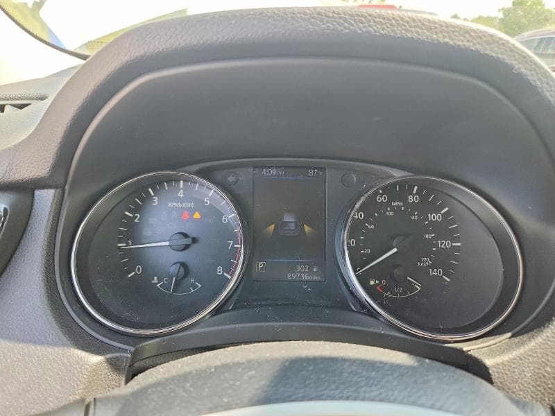 2019 NISSAN ROGUE S 9