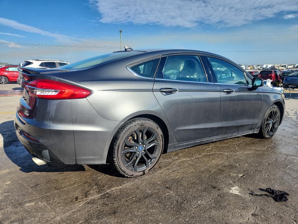 2019 FORD FUSION SE 3