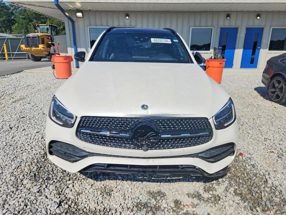2021 MERCEDES-BENZ GLC 300 4MATIC 5